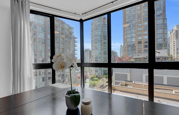801 488 Helmcken Street Yaletown