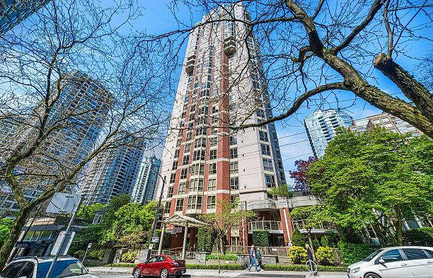 1705 867 Hamilton Street Downtown VW