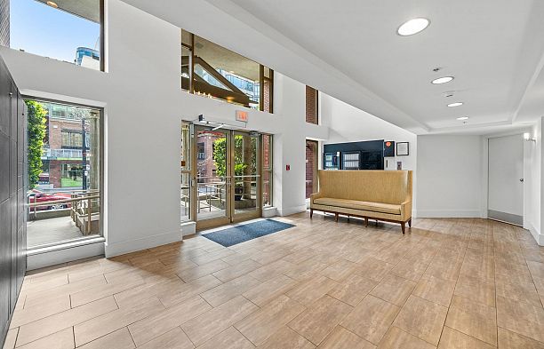 1705 867 Hamilton Street Downtown VW