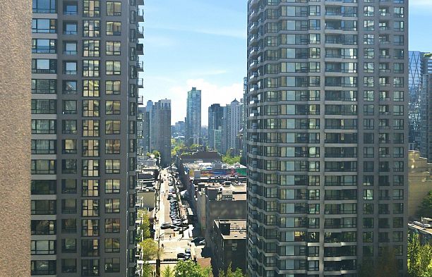 1705 867 Hamilton Street Downtown VW