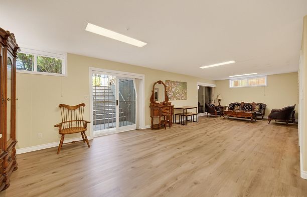 2407 W 18th Avenue Arbutus
