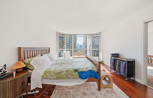1705 867 Hamilton Street Downtown VW