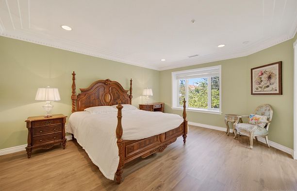 2407 W 18th Avenue Arbutus