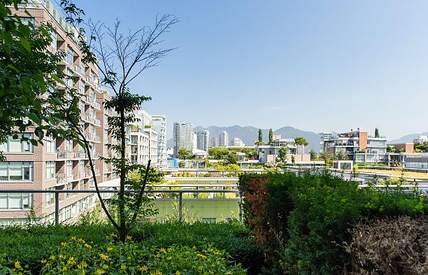 605 1708 Columbia Street False Creek