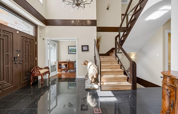2407 W 18th Avenue Arbutus