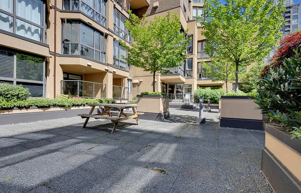 801 488 Helmcken Street Yaletown