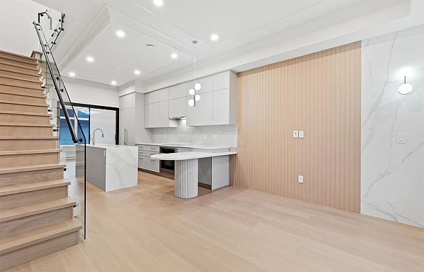 1510 W 61st Avenue South Granville