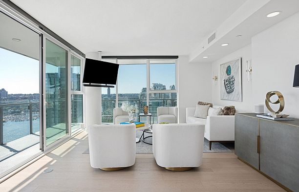 2618 89 Nelson Street Yaletown