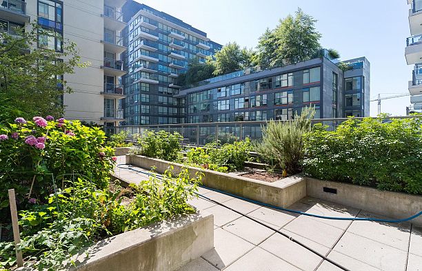 605 1708 Columbia Street False Creek