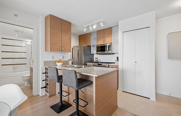 2809 928 Homer Street Yaletown