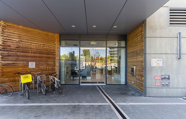 605 1708 Columbia Street False Creek