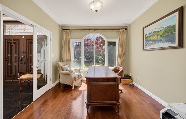 2407 W 18th Avenue Arbutus