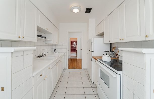 307 1565 Burnaby Street West End VW