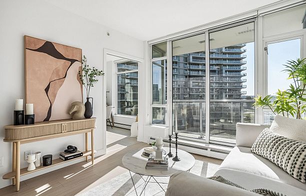 605 1708 Columbia Street False Creek
