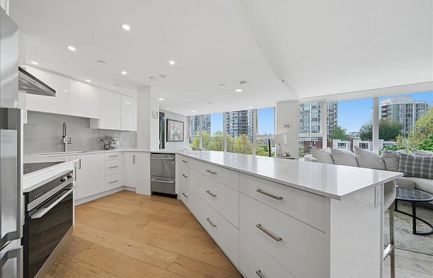 603 1009 Expo Boulevard Yaletown