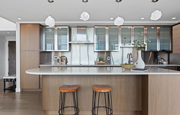 2403 1500 Howe Street Yaletown
