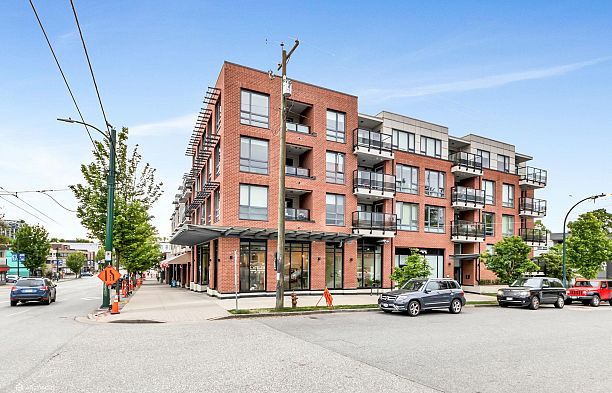 506 2477 Carolina Street Mount Pleasant VE