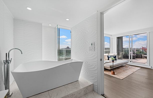 2403 1500 Howe Street Yaletown
