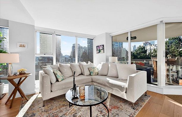 603 1009 Expo Boulevard Yaletown