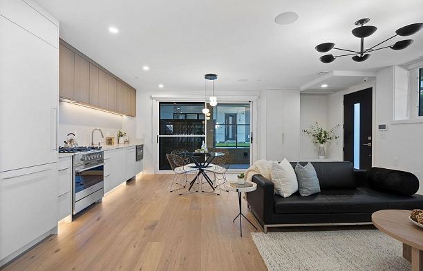 1137 W 33rd Avenue Shaughnessy