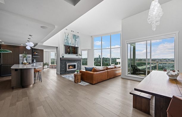 2403 1500 Howe Street Yaletown