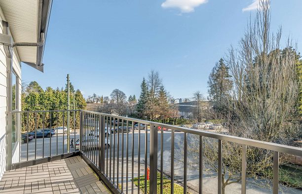 7359 Oak Street South Granville