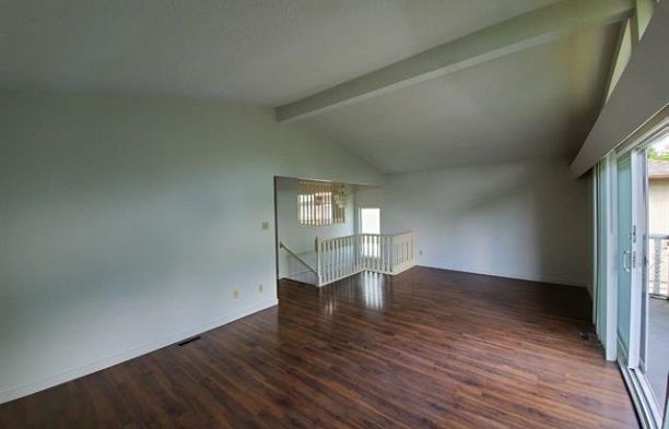 7687 Oak Street South Granville