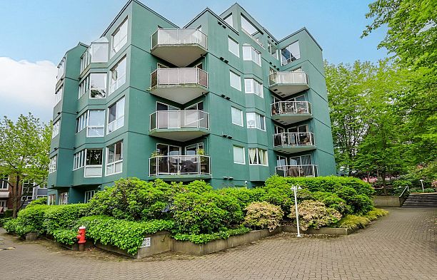 303 1508 Mariner Walk False Creek