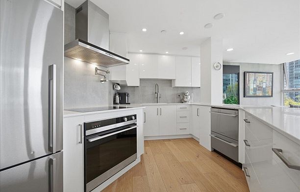 603 1009 Expo Boulevard Yaletown