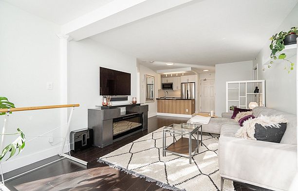 403 811 Helmcken Street Downtown VW