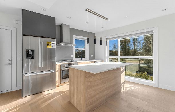 7359 Oak Street South Granville