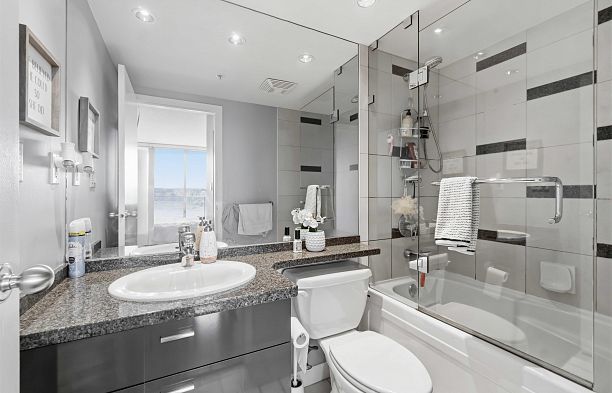 908 1408 Strathmore Mews Yaletown