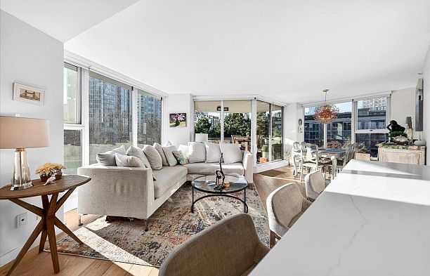 603 1009 Expo Boulevard Yaletown