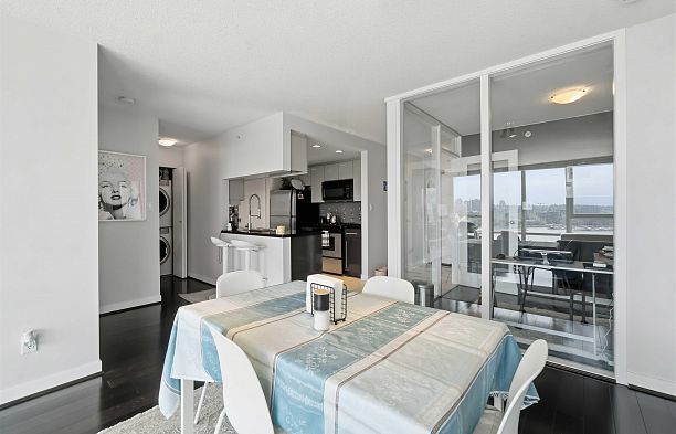 908 1408 Strathmore Mews Yaletown