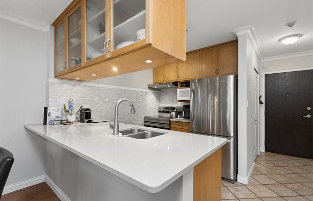 303 1508 Mariner Walk False Creek