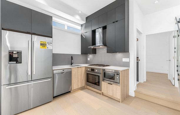 7355 Oak Street South Granville