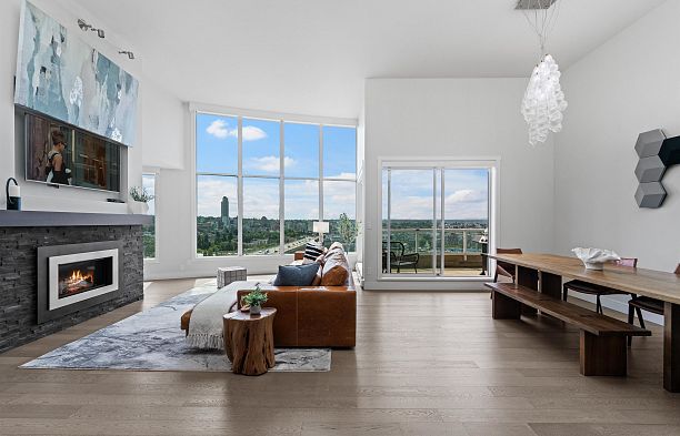 2403 1500 Howe Street Yaletown