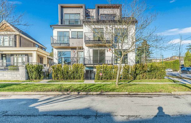 7355 Oak Street South Granville