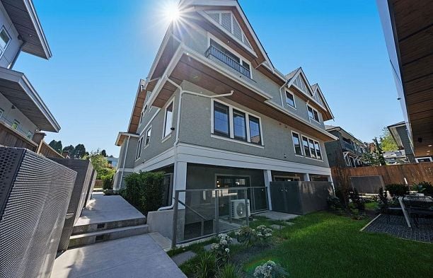 1137 W 33rd Avenue Shaughnessy