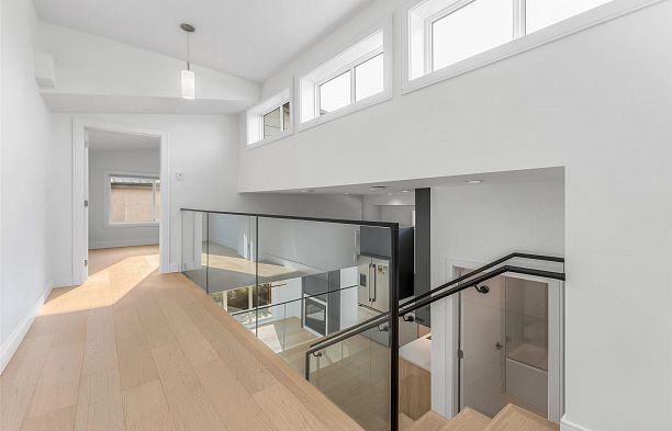 7355 Oak Street South Granville