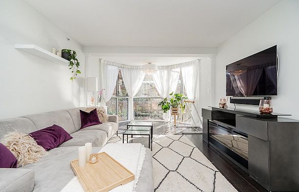 403 811 Helmcken Street Downtown VW