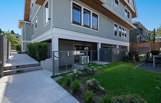 1137 W 33rd Avenue Shaughnessy