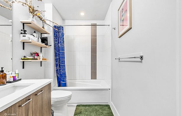 506 2477 Carolina Street Mount Pleasant VE