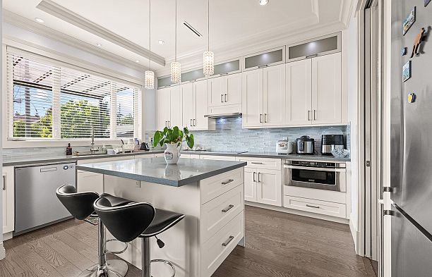 7547 Selkirk Street South Granville