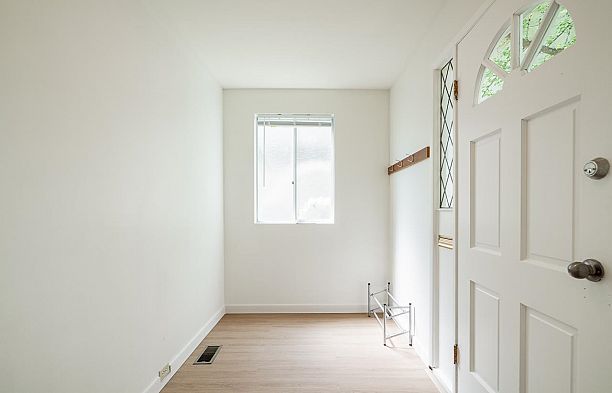 2720 W 24th Avenue Arbutus