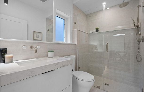 1145 W 33rd Avenue Shaughnessy