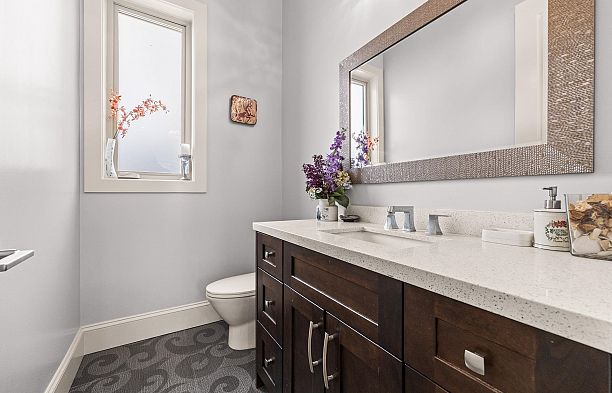 7547 Selkirk Street South Granville