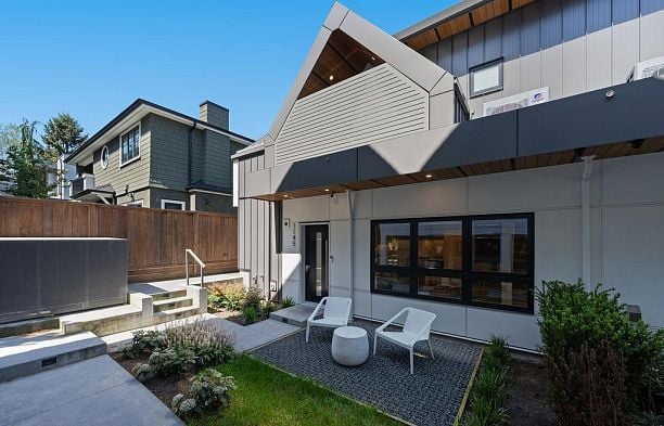 1145 W 33rd Avenue Shaughnessy