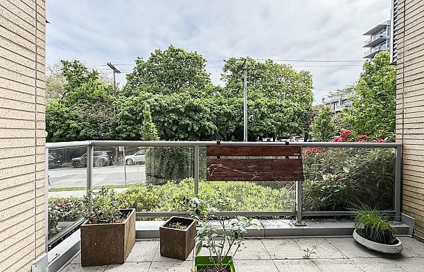 390 E 11th Avenue Mount Pleasant VE