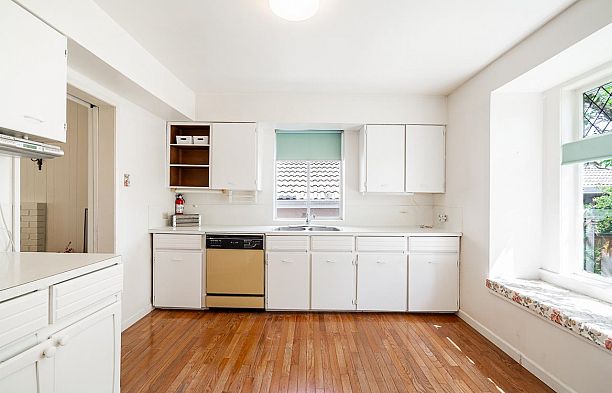 2720 W 24th Avenue Arbutus